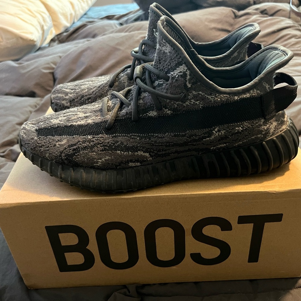 Adidas Yeezy Boost 350 V2 in Black and Gray